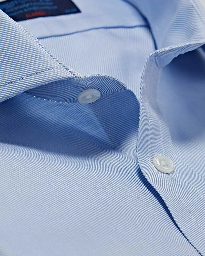 Classic Fit, Cutaway Collar, Two Button Cuff Shirt in Light Blue Twill