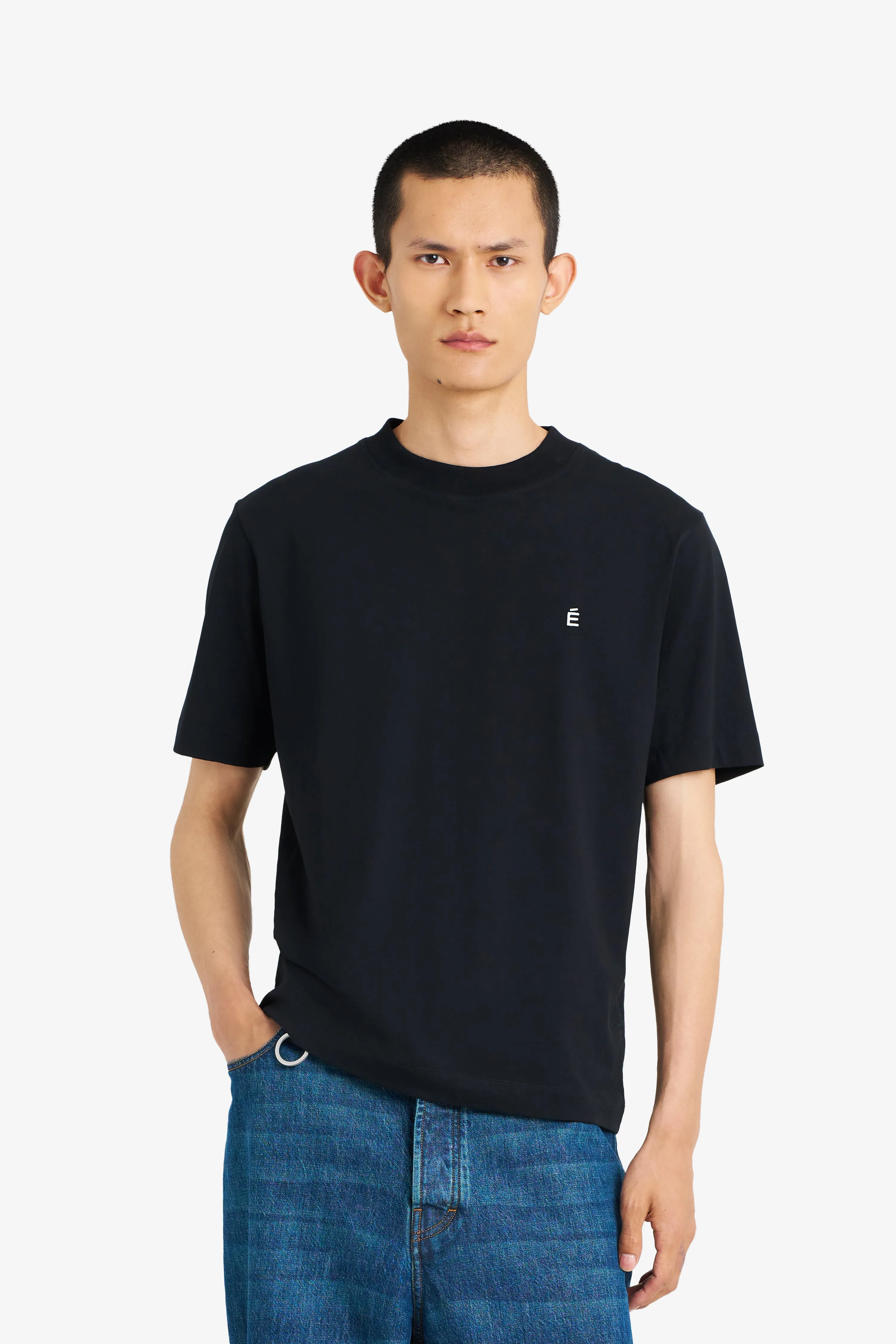 CLASSIC TEE SHIRT É BLACK