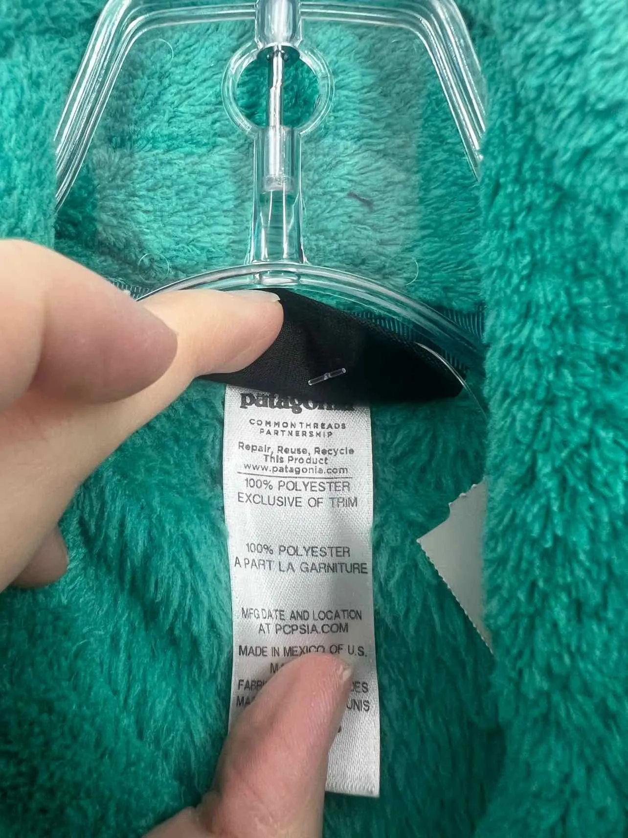 Patagonia Size M Teal Fleece Vests Vest